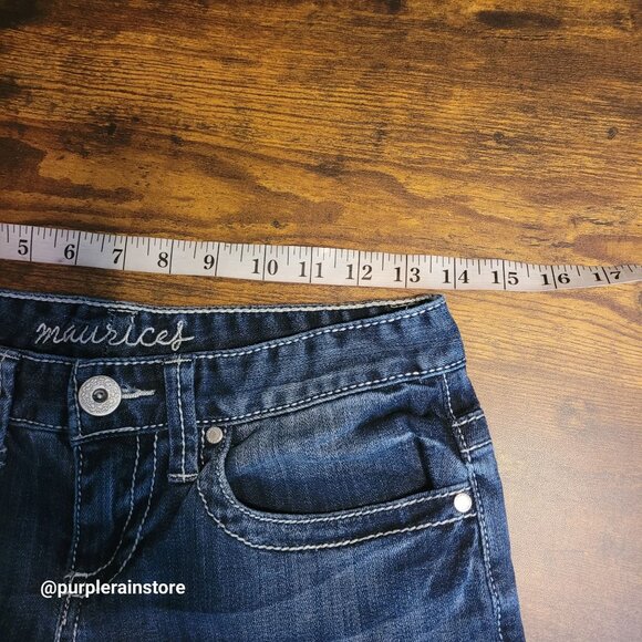 Maurices Bermuda Shorts Size 4 Low Rise Thick Stitch Medium Dark Wash Stretch - Picture 6 of 12